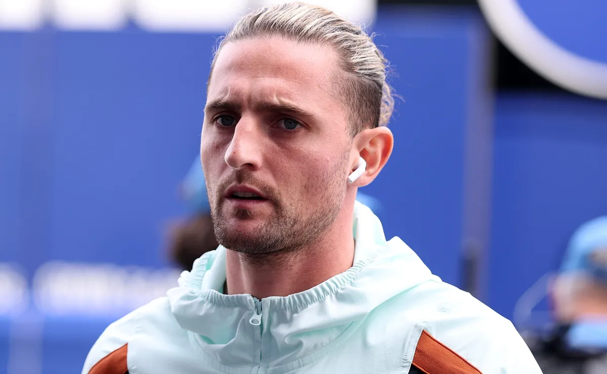Rabiot afirma ter visto “comportamentos estranhos” de jogadores da França contra a Inglaterra