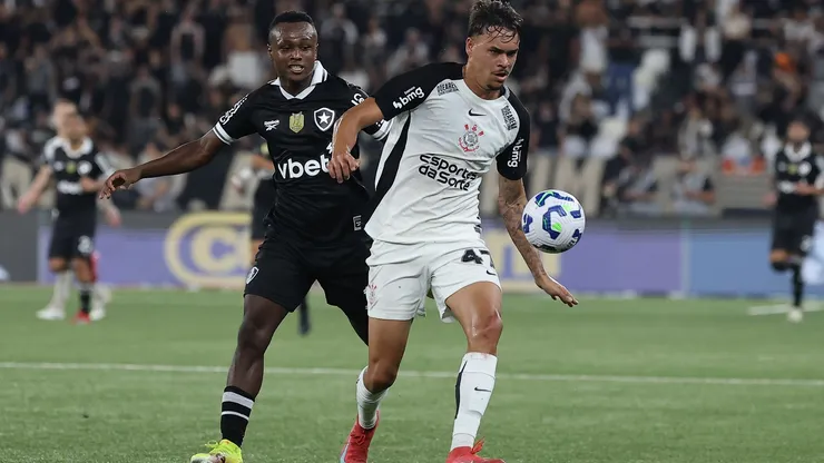 Tchoca entra nos planos de Diniz para reforçar a defesa do Corinthians - Foto Wagner MeierGetty Images