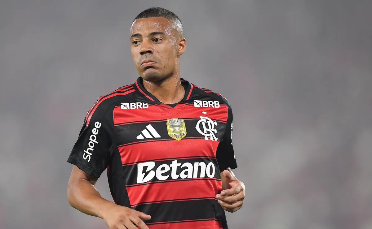 De la Cruz não preocupa e pode reforçar o Flamengo contra a Chapecoense, diz jornalista