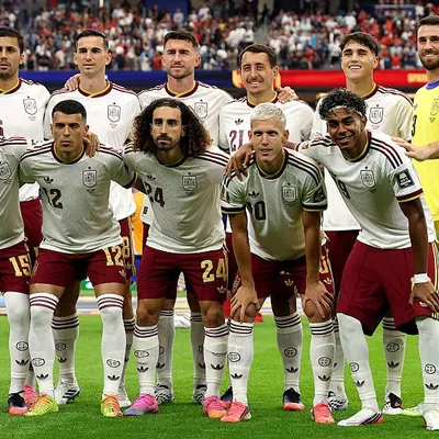 Espanha confirma escalação para final da Copa e mantém time