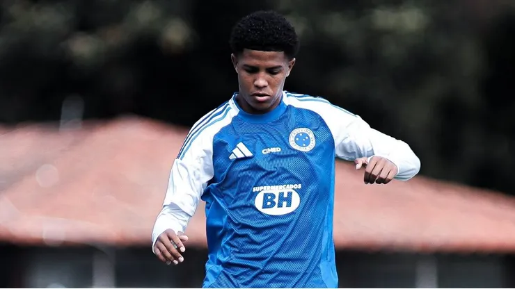 Ivanilson, lateral-direito do Cruzeiro, está na mira do Al Ain - Foto: Divulgação/CEC