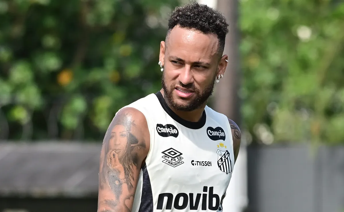 Neymar segue cronograma físico no Santos e não deve jogar na Sul-Americana