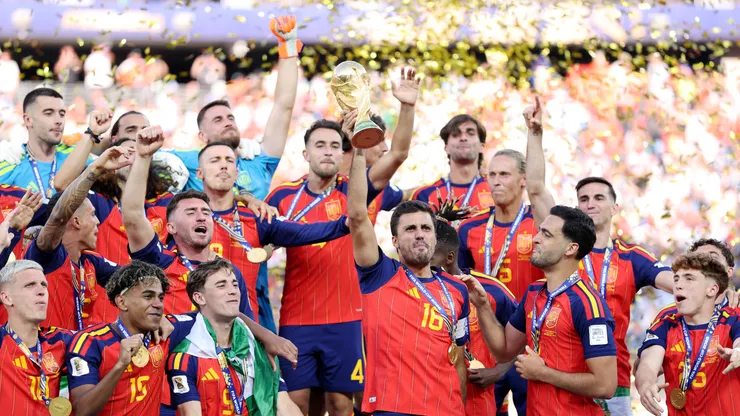 EAST RUTHERFORD, NEW JERSEY - JULY 19: Rodri #16 of Spain lifts the FIFA World Cup Winner’s Trophy after the team’s victory following the FIFA World Cup 2026 Final match between Spain and Argentina at New York New Jersey Stadium on July 19, 2026 in East Rutherford, New Jersey. (Photo by Justin Setterfield/Getty Images)