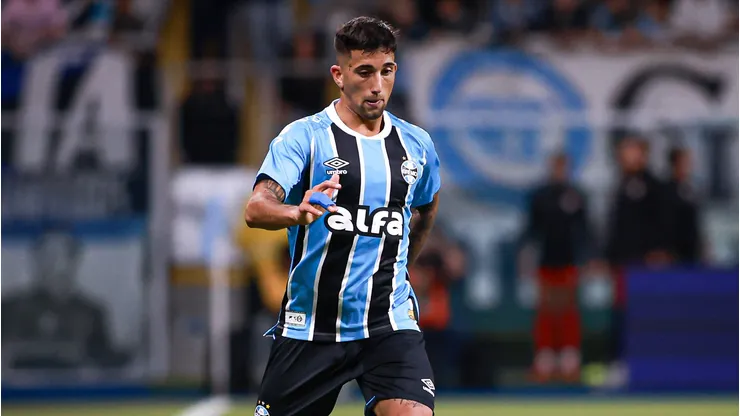 Cristian Olivera no Grêmio. Foto: Maxi Franzoi/AGIF