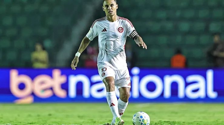 Alan Patrick, do Internacional. Crédito: Action Plus / Alamy.