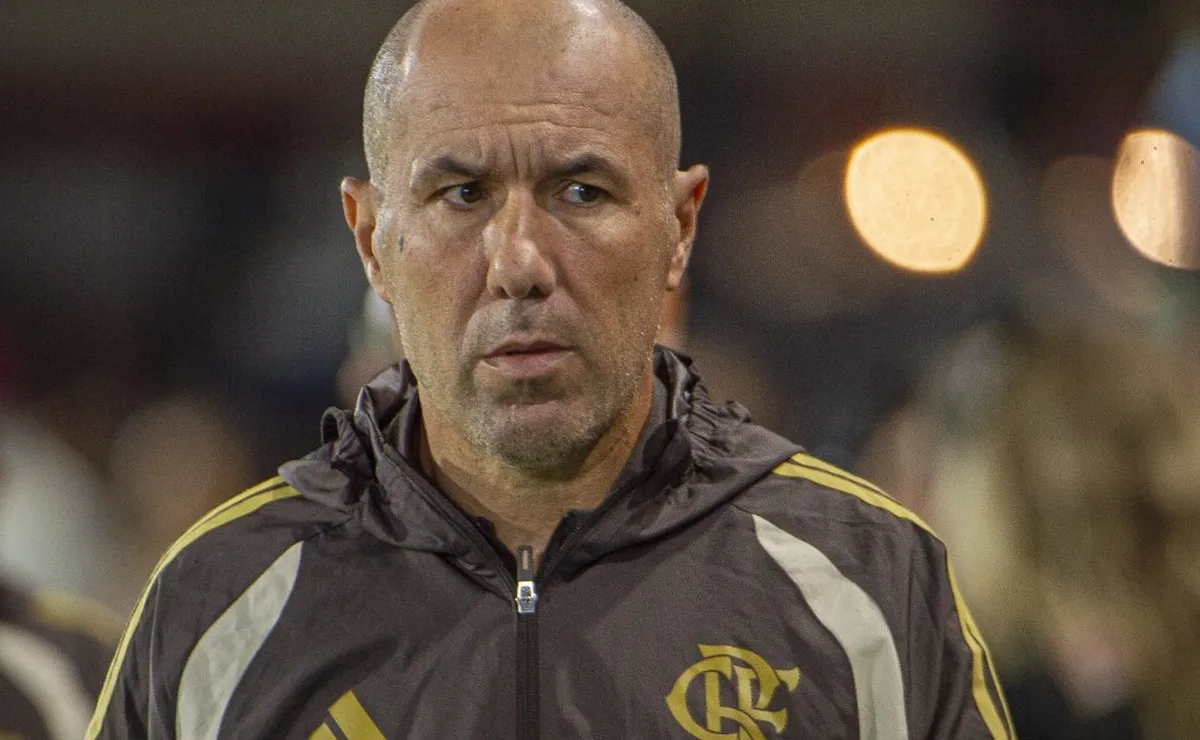 Leonardo Jardim fica ‘encantado’ com Johnny Góes e Flamengo prepara renovação do lateral