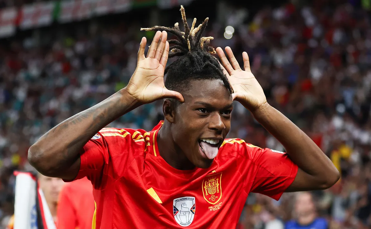 Campeão do mundo, Nico Williams já reverenciou Neymar em outras oportunidades