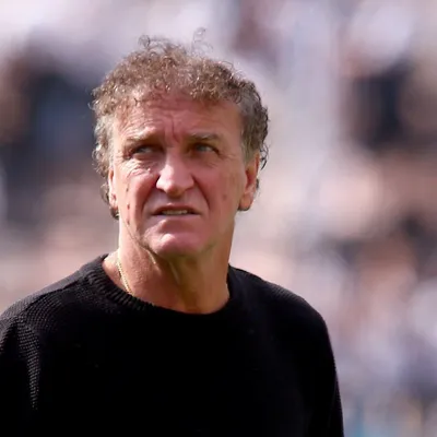 Marcelo Teixeira decide blindar Cuca após pressão no Santos