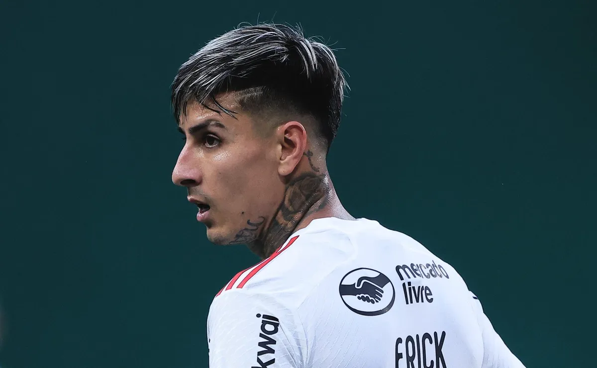 Pulgar pode trocar Flamengo pela Arábia Saudita para receber salário de mais de R$ 3 milhões