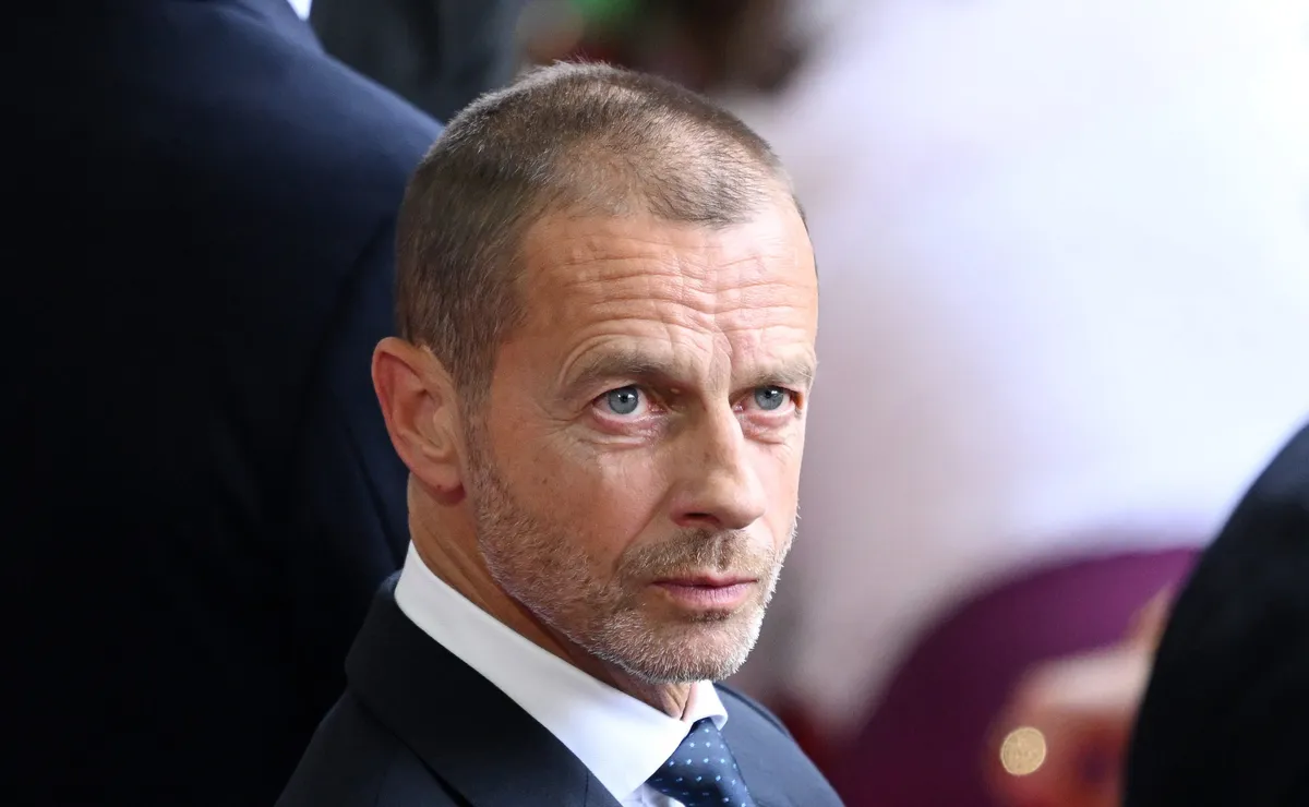 Ausência de presidente da UEFA na final da Copa do Mundo expõe crise com a FIFA