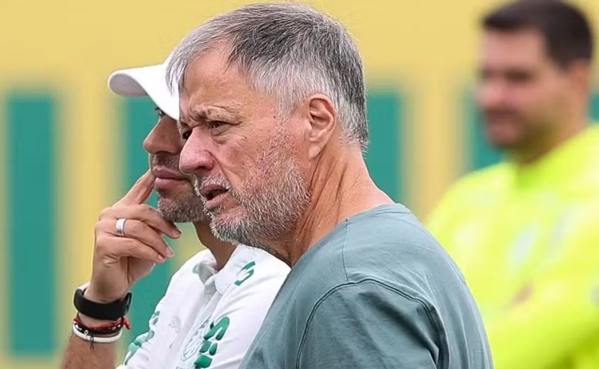 Anderson Barros vai ao Rio para fechar contratação de Danilo, diz Benja; Palmeiras acena pagar R$ 163 milhões