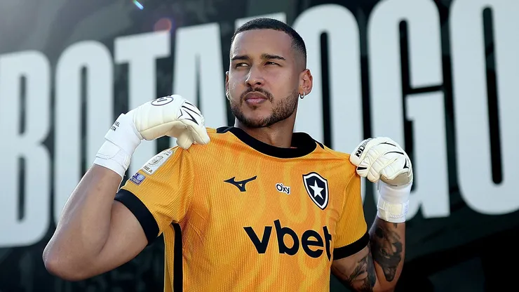 Gabriel Batista chega para tentar se firmar no Botafogo. Foto: Vitor Silva/Botafogo.