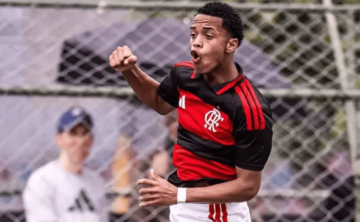 Pavuna desperta interesse de gigantes da Europa e Flamengo adota cautela com joia da base