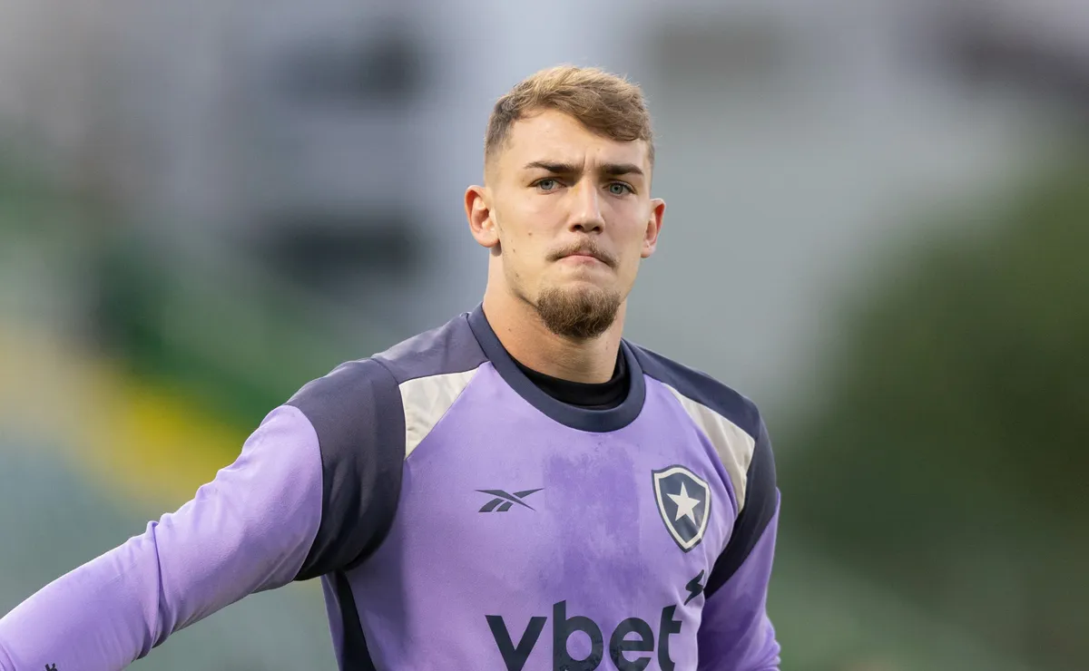 Botafogo avança bem e negocia empréstimo de Léo Linck para Portugal
