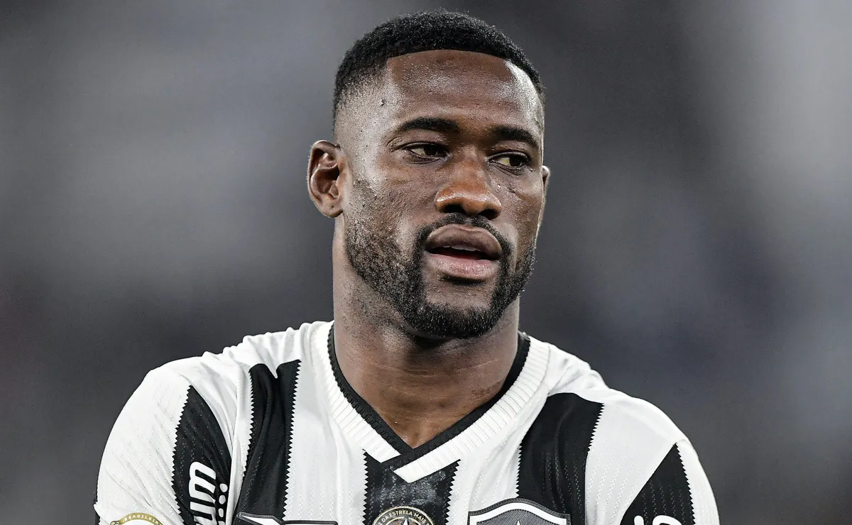 Botafogo opta pela rescisão e encerra ciclo de Bastos no clube