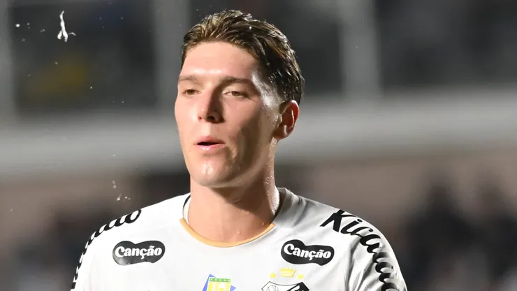 - Rollheiser jogador do Santos durante partida contra o San Lorenzo