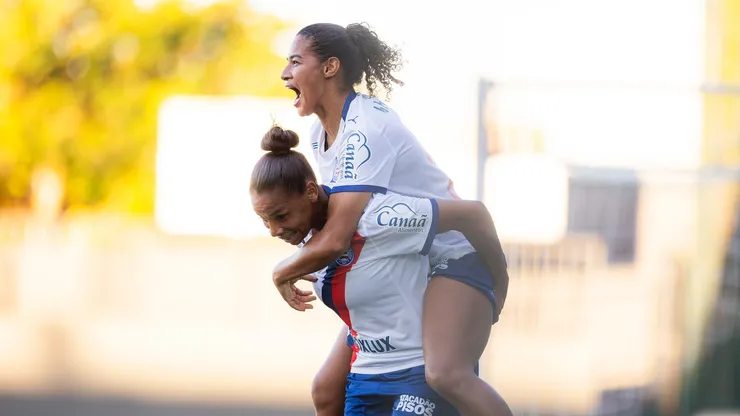 Mulheres de Aço brigam por vaga nas quartas de final - Foto: Letícia Martins/EC Bahia