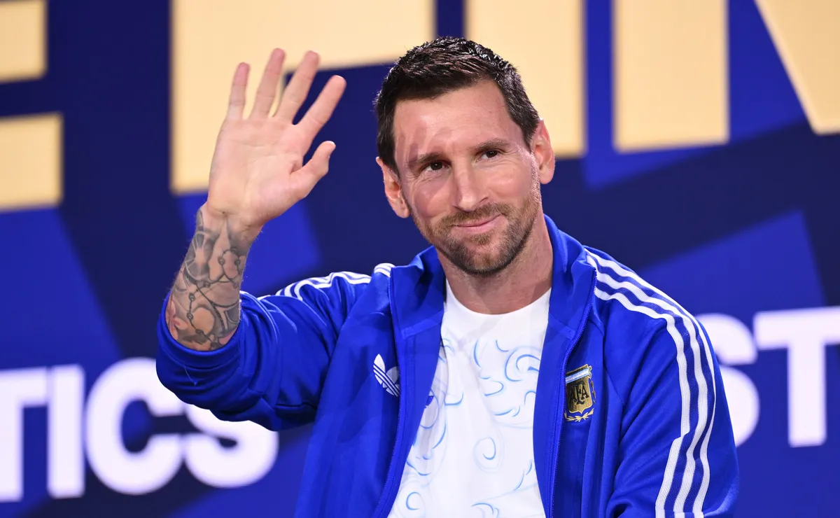 Messi é o favorito a vencer o prêmio Bola de Ouro após brilhar na Copa do Mundo