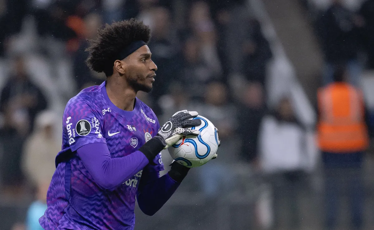 Corinthians x Remo: Hugo Souza leva ampla vantagem sobre Ivan Quaresma em comparação de 2026