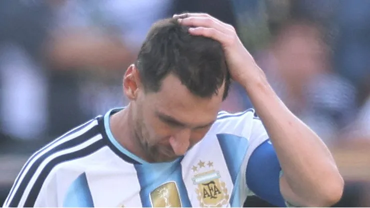 EAST RUTHERFORD, NEW JERSEY - JULY 19: Lionel Messi #10 of Argentina looks dejected during the FIFA World Cup 2026 Final match between Spain and Argentina at New York New Jersey Stadium on July 19, 2026 in East Rutherford, New Jersey. (Photo by Lars Baron/Getty Images)