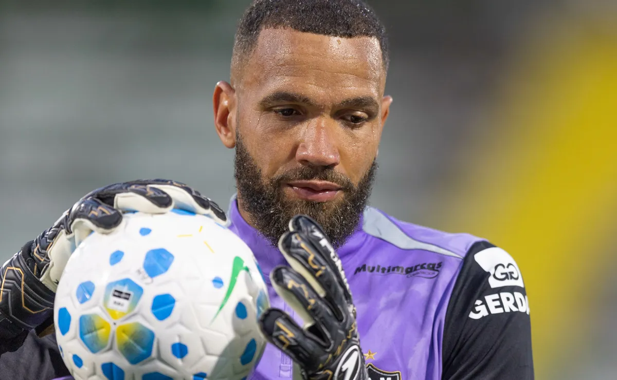 Everson critica desatenção do Atlético e aponta falha tática no 2º tempo