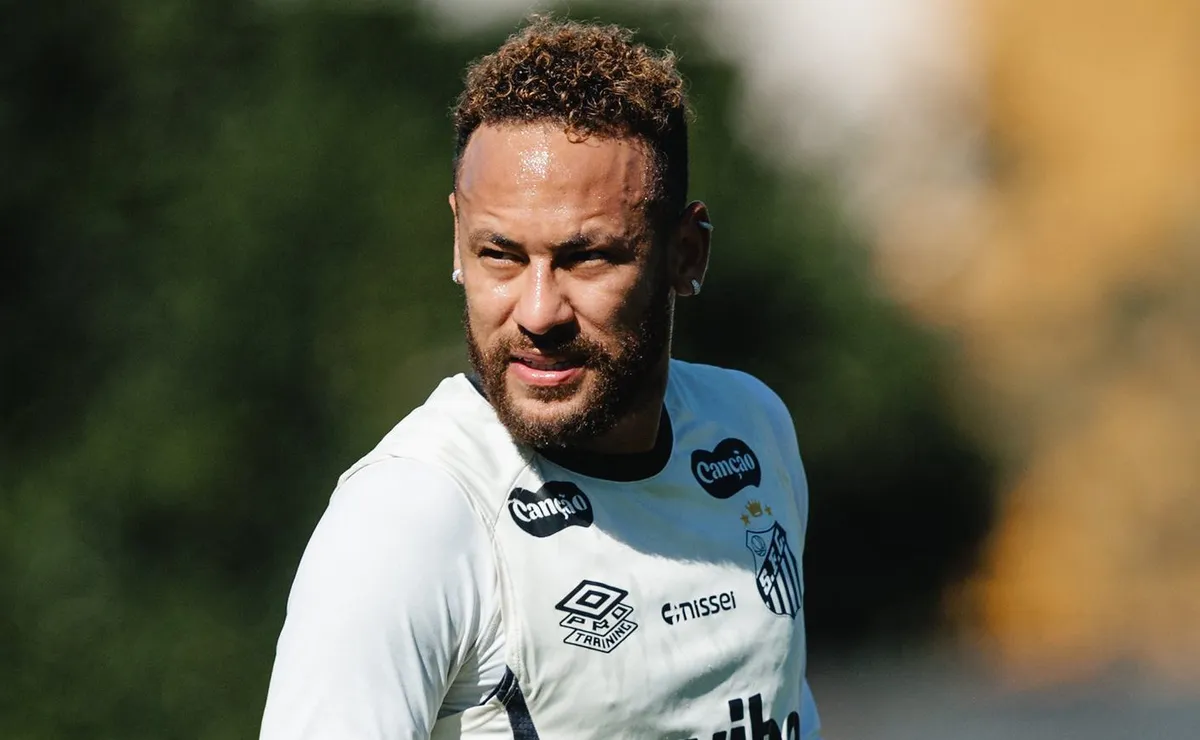 Cuca explica ausência de Neymar no Santos e confirma plano para o retorno do camisa 10