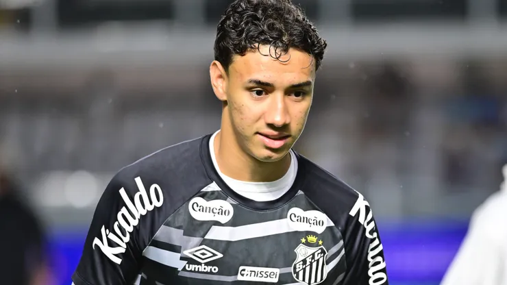 Gabriel Bontempo vive bom momento no Santos - Foto: Jota Erre/AGIF