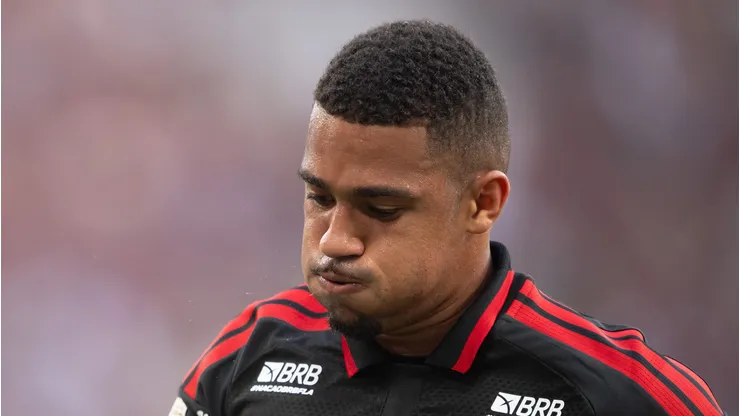 - Samuel Lino jogador do Flamengo comemora seu gol durante partida contra o Coritiba