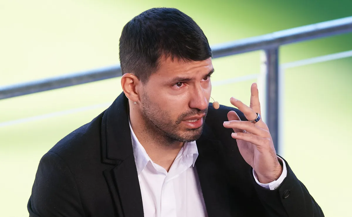 Agüero revela discussão entre Messi e Scaloni e expõe decepção do craque com jogadores da Argentina