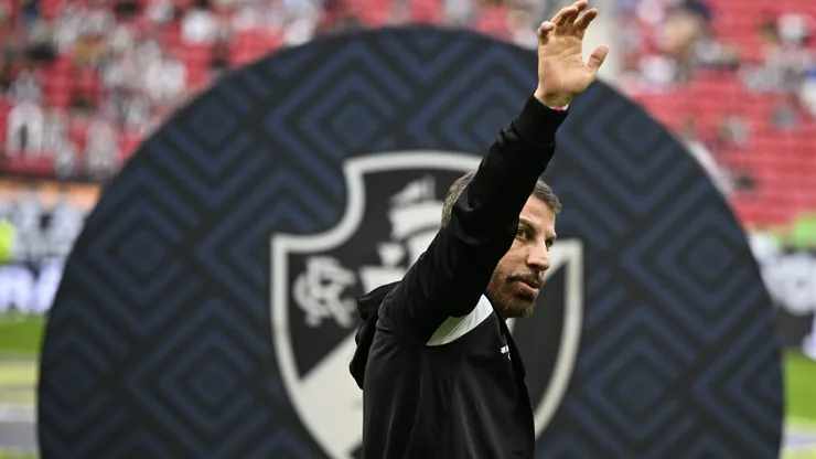 Pedrinho presidente do Vasco antes da partida contra o Botafogo no estadio Mane Garrincha pelo campeonato Brasileiro A 2025.