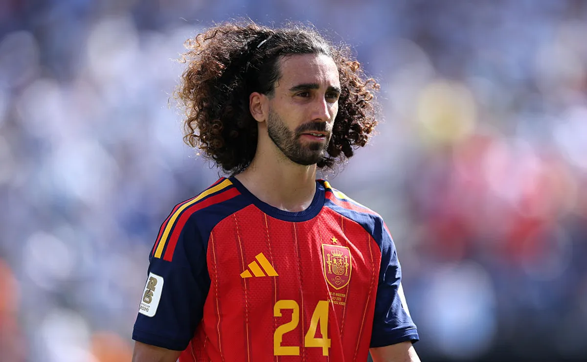 Richarlyson compara Bernabei a Cucurella e expõe maior problema do lateral do Inter