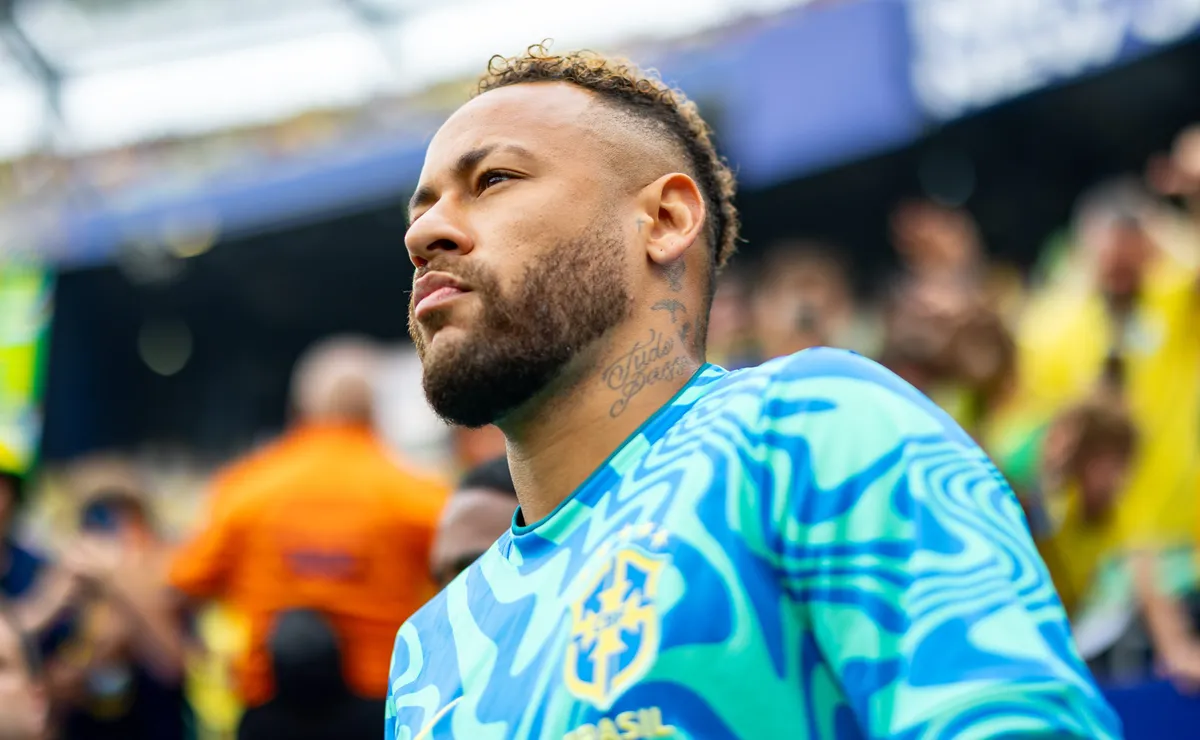 Neymar recebe folga do Santos após problemas em logística de retorno da Venezuela após a Sul-americana