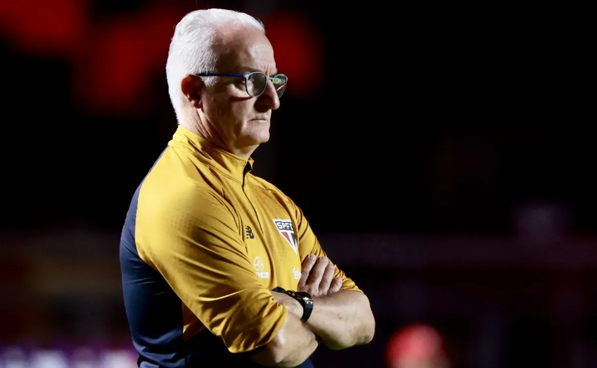 Estratégia de Dorival Júnior falha, e São Paulo sofre virada para o Athletico pelo Campeonato Brasileiro