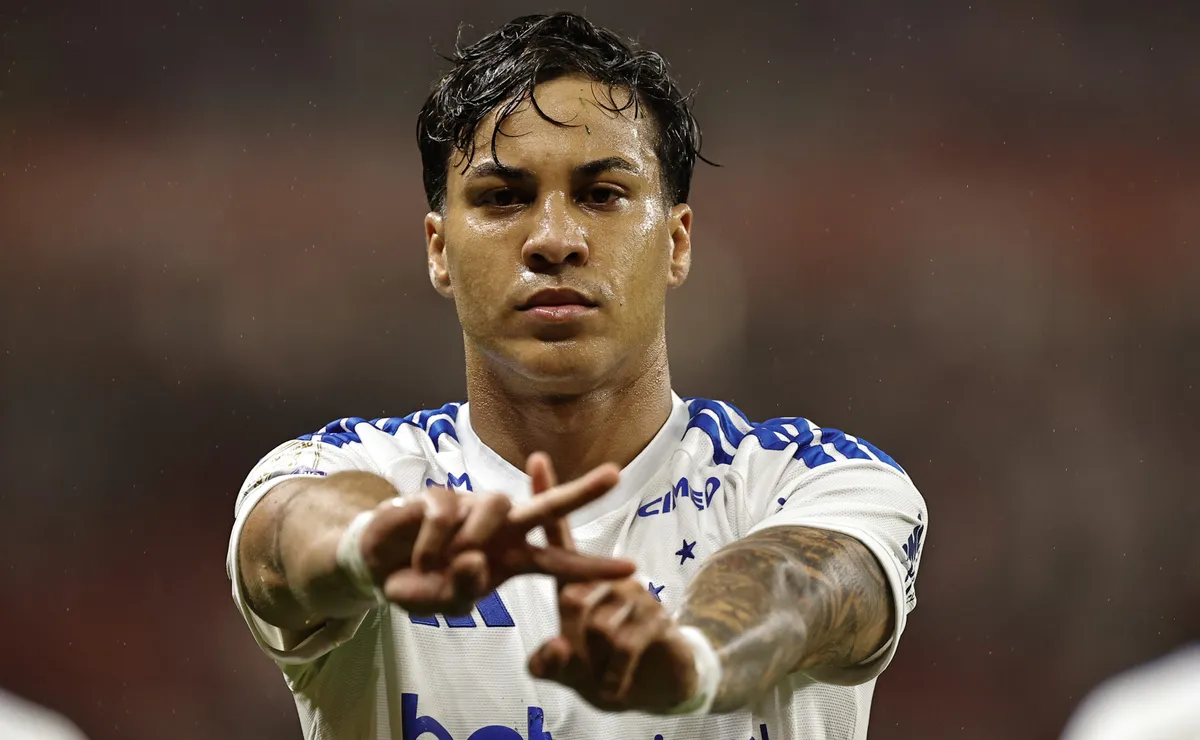 Kaio Jorge e Matheus Pereira decidem e Cruzeiro vence o Internacional por 2 a 1