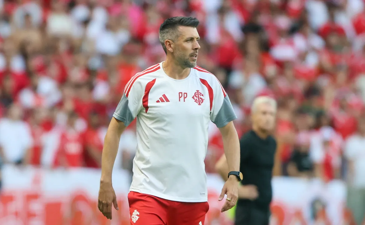 Pezzolano reconhece ano difícil do Internacional: “Outro treinador teria ido embora”