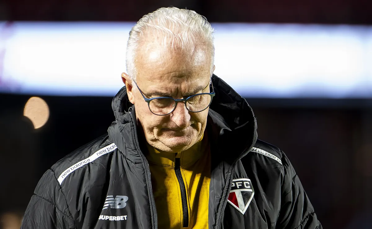 Dorival Jr. reprova “apagão” do São Paulo e dispara contra elenco: “Foi inexplicável”