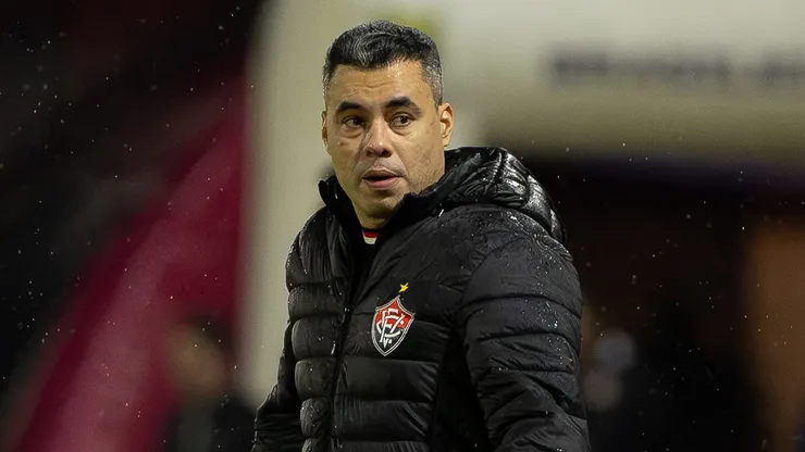 Jair Ventura está há um ano no comando do Leão