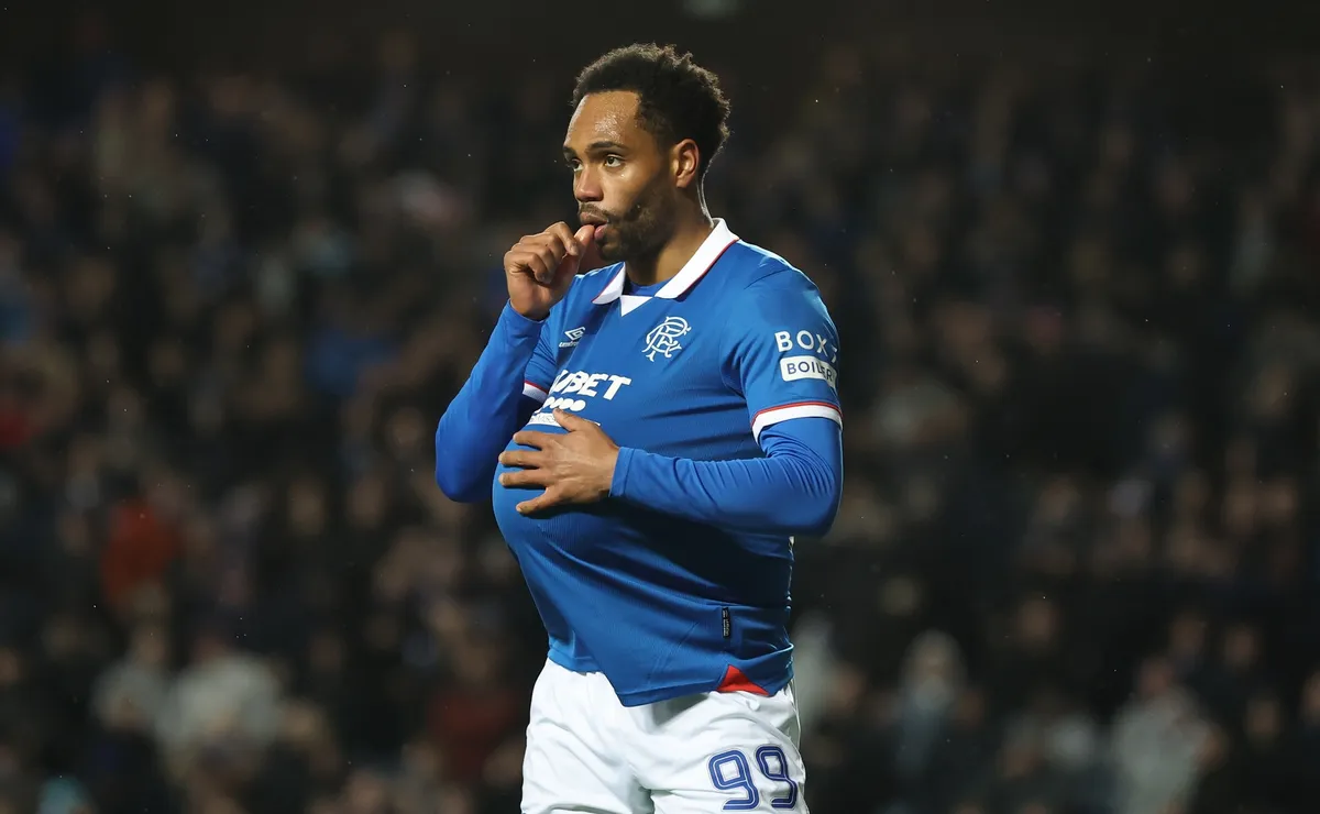 Botafogo se aproxima de anúncio do centroavante Danilo Pereira, do Rangers