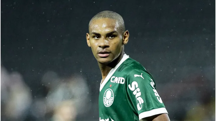 Eduardo Conceição durante partida da Copinha.
