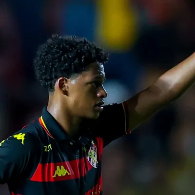 Flamengo perde força em disputa e Cruzeiro prepara bote para levar Zé Lucas do Sport