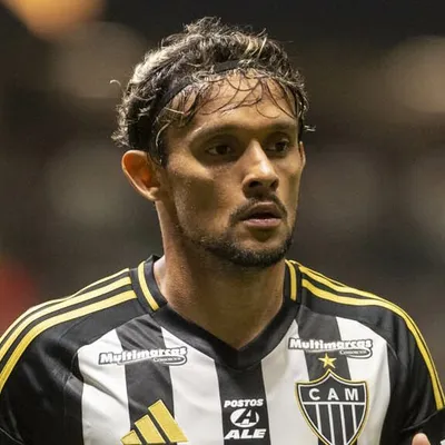 Gustavo Scarpa aceita reduzir salário e São Paulo avança por empréstimo do meia