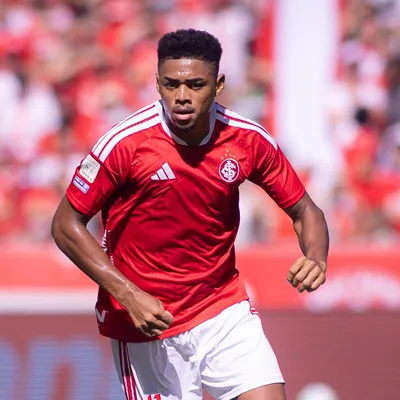 Victor Gabriel pede desculpas por lance com Gabriel Pec