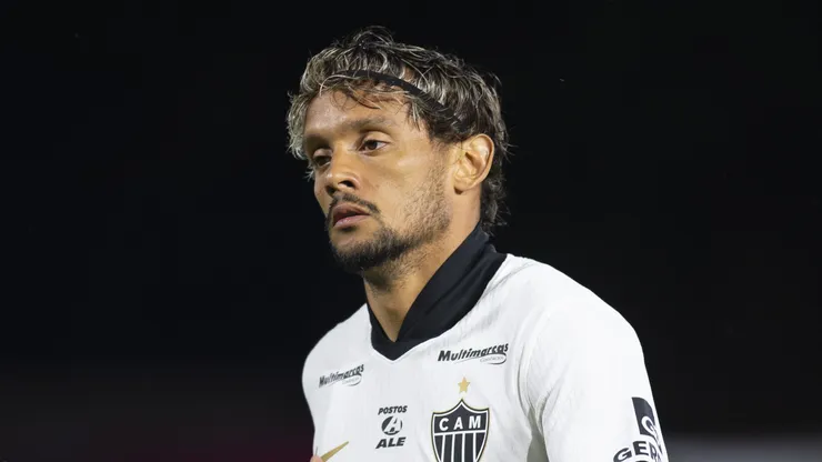 Gustavo Scarpa jogador do Atletico durante partida contra o Bragantino no estadio Cicero De Souza Marques pelo campeonato Brasileiro A 2026. Foto: Anderson Romao/AGIF