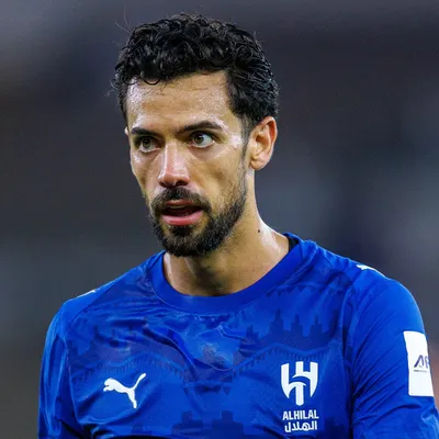 Pablo Marí, ex-Flamengo, fica livre no mercado e busca novo Clube