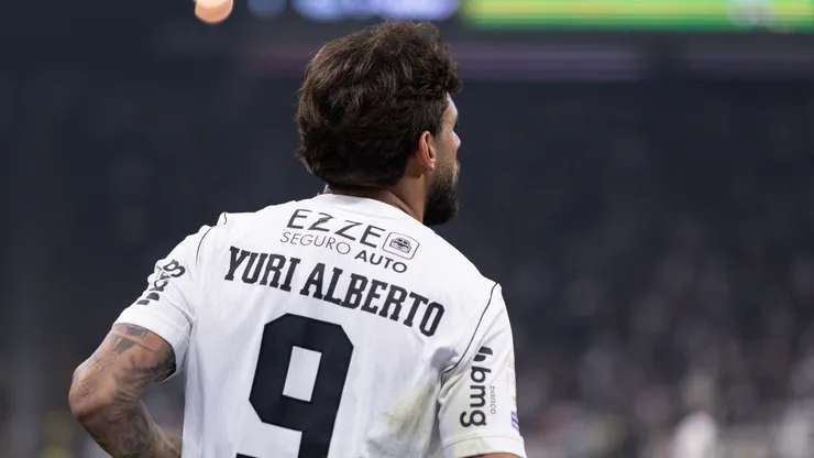 Yuri Alberto marca para o Corinthians em Itaquera.