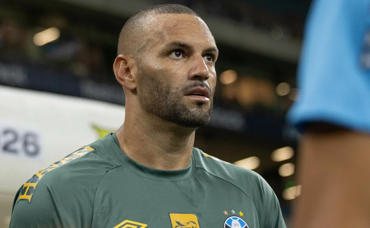 Weverton expõe revolta após jogo do Grêmio na altitude de La Paz: “Totalmente desleal”
