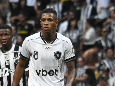 Botafogo avalia cenário após Danilo rejeitar Zenit