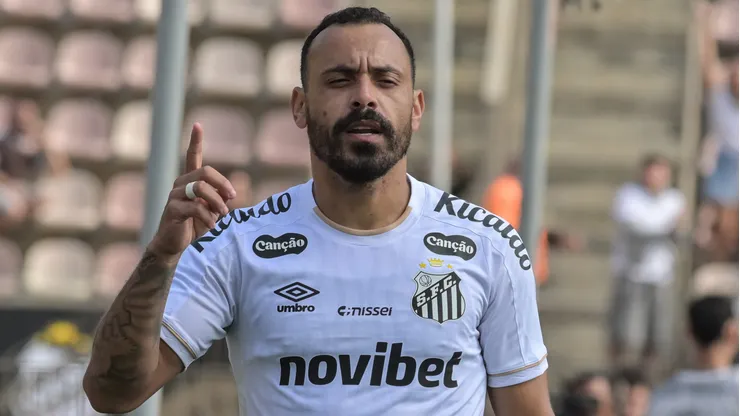 Atacante teve altos e baixos - Foto: Jota Erre/AGIF.