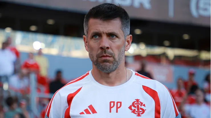 Paulo Pezzolano tecnico do Internacional durante partida contra o Ypiranga no estadio Beira-Rio pelo campeonato Gaucho 2026. Foto: Maxi Franzoi/AGIF