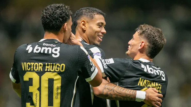 Jogadores do Atlético-MG apontam caminho para superar tabu contra o Palmeiras no Brasileirão - Foto Fernando MorenoAGIF